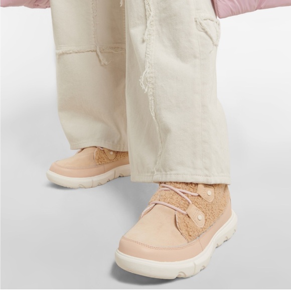 SOREL Joan shearling ankle boots Size 7.5 - Picture 3 of 11